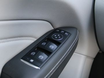 Mercedes-Benz M-Klasse
